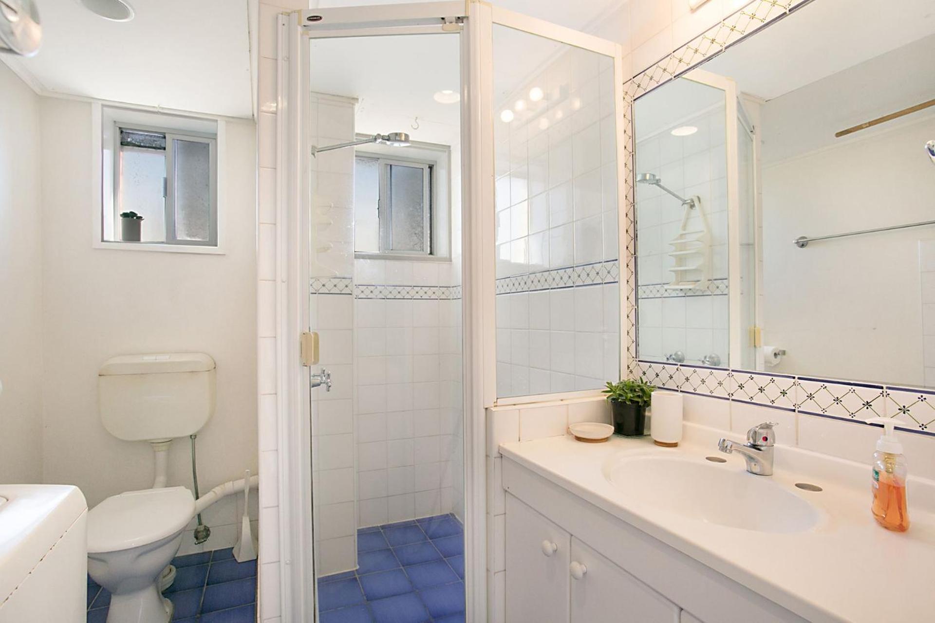 #11 Camden House * Gold Coast